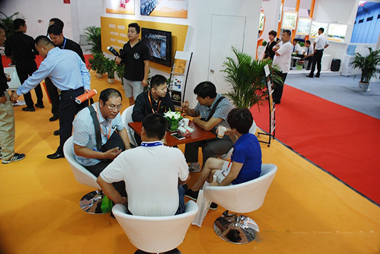 天源KY.COM组团参观学习2016中国国际集约化畜牧展览会