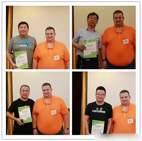 获得结业证书与迈克老师合影